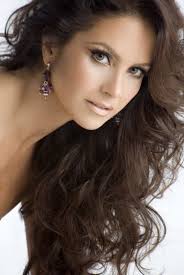 Los Rostros Mas Bellos De Las Telenovelas Belleza Morena Mexicana Hermosa Fotos De Lucero