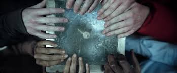 Throughout the movie, they must use their wits in order to survive. Movie Review Escape Room 2019 Room Escape Artist