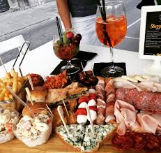 Menu, prezzi, fotografie, opinioni e telefono. Cartabianca Aperitivo Cartabianca Prenota Al 3284125421 Facebook