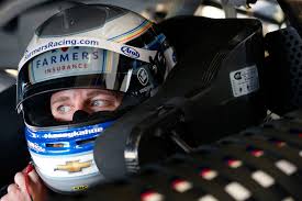 But how does the crew get the tires on and off so fast? Hendrick Motorsports And Kasey Kahne To End Six Year Run Hendrick Motorsports