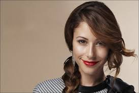 Аманда Крю (Amanda Crew, Amanda Catherine Crew)