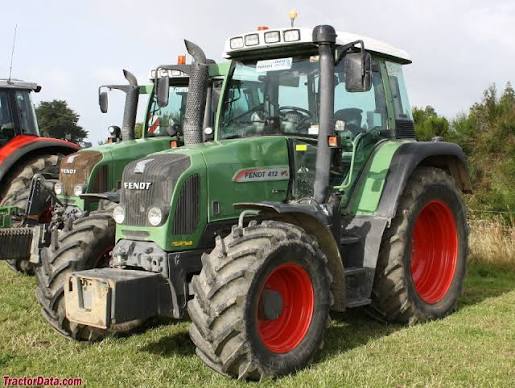 Fendt 412 Tractor