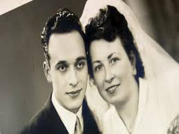 "Un moment inoubliable" : un couple de résidents en Ehpad fête ses 75 ans  de mariage