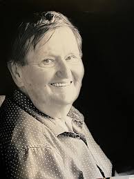 Lawrence Simmons's Instagram, Twitter & Facebook