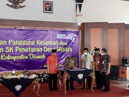 Contoh surat keputusan sanggar seni have an image from the other contoh surat keputusan sanggar seni in addition it will feature a picture of a kind that might be seen in the gallery of contoh surat keputusan sanggar seni. Gedung Kesenian Pertama Di Demak Diresmikan Wabup Joko Sutanto Bkpp Kabupaten Demak