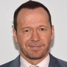 Learn more about the cast of blue bloods, including bridget moynahan, donnie wahlberg, len cariou, marisa ramirez, sami gayle, tom selleck, vanessa ray, and will estes Blue Bloods Tv Series Cast Real Names With Photographs