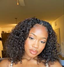 Diane Isom's Instagram, Twitter & Facebook