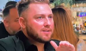 First Dates: Twitch gamer Becky from Bristol hopes to 'inspire' transgender  people