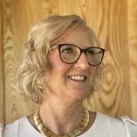 100+ "Lovering" profiles