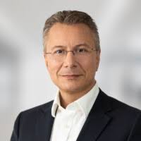 WKW-Gruppe hofft auf Dr. Beck und Automobilsanierer Exner