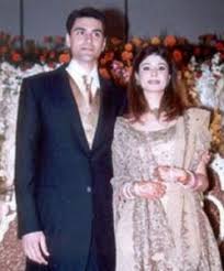 Divya bhati model and famous actress pooja batra has been away from the big screens for a while, but she is connected with her fans through social media. Sonu Ahluwalia Wiki Age Pooja Batra S Ex Husband Bio Family