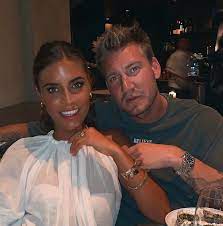 Det er særdeles grådkvalt philine roepstorff, som trofaste seere af realityprogrammet bendtner & philine møder denne uge. Video Ex Arsenal Nicklas Bendtner Shares A Nude Video Of His Gf Philine Roepstorff Blacksportsonline