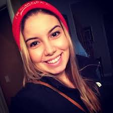 Nicole Simoes (nikkisim24)