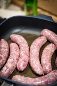 Grobe Bratwurst Frisch Und Selbst Gemacht Rezept Von Gernekochen De Rezept Bratwurst Wurstchen Bratwurst Selber Machen