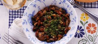 Andiamo allora a scoprire insieme come cucinare i funghi porcini secchi. Funghi Chiodini Caratteristiche E Ricette La Cucina Di Bacco