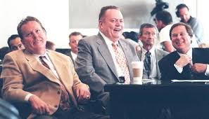 Larry flynt (born 1942) grew up in the backwoods of kentucky, went into business in ohio with a chain of strip bars, and parlayed the promotional newsletter for those strip bars into hustler magazine, which prints some raunchy stuff some would characterize as pr0n. Alan Isaacman Alchetron The Free Social Encyclopedia