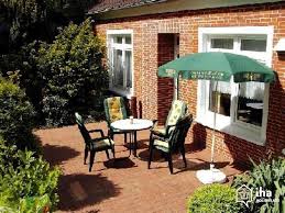 Bei wohnungsboerse.net finden sie eine große ein haus zu kaufen ist eine mögliche alternative zur miete. Haus Mieten In Einem Privatbesitz In Norden Iha 8358