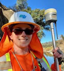 Jennifer Looper's Instagram, Twitter & Facebook