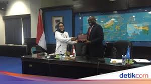 Biasanya merujuk kepada saham, pasangan mata wang, atau komoditi, tetapi boleh menjadi nilai. Pbb Indonesia Masuk Segitiga Emas Perdagangan Narkoba Dunia