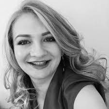 Sally Lowell's Instagram, Twitter & Facebook