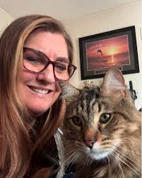 At Two Chairs, every clinician brings a special edge that makes their  approach truly unique. 🌟 Meet Deanna Daniels, LMFT, whose Narrative  Therapy approach helps clients re-author their stories and find their