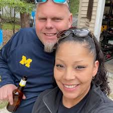 Do Gordon Foods stores require membership?