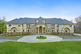 Mansion On Two Acres 11604 River Road Potomac Md 20854 Mansions Mega Mansions Stone Houses