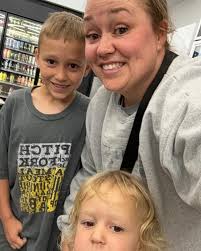 Katie Samples Dean (@katiesamplesdean) • Instagram photos and videos