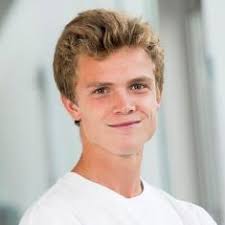 Athlétisme Aviron Badminton Basketball Breakdance Canoë-Kayak Équitation  Escalade Escrime Golf Gymnastique Judo Karate Roller