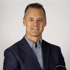 Adam Mahon's Instagram, Twitter & Facebook