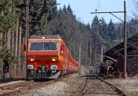 Szu Re4 4 47 In 2020 Swiss Railways Train Railway