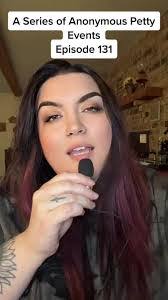 Mandy Key's Instagram, Twitter & Facebook