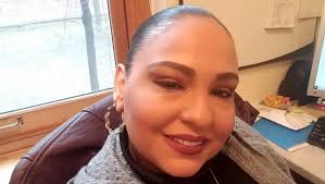 Barbara Reyes's Instagram, Twitter & Facebook