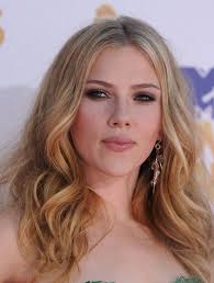 Scarlett johansson received the generation award at the 2021 mtv movie and tv awards on sunday. Scarlett Johansson Photostream Scarlett Johansson Scarlett Scarlett Johanson