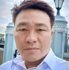 MPBL Player profile Name: Vergian Pagcaliwangan Height: 5'7" Playing  position: Pointguard College: Metro Manila College/Lyceum Hometown:  Bulacan/Caloocan MPBL playing history: » Valenzuela Carga Backload Solution  (Lakan Cup)