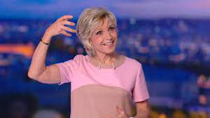 Évelyne dhéliat was born in cologne. The Bracelet In Gold Plated Brass And Black Resin Of Evelyne Dheliat In The Weather Tf1 Spotern