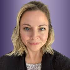 Leanne Hoang's Instagram, Twitter & Facebook