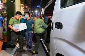 Ông là nguyên chủ tịch ủy ban nhân dân thành phố hà nội, đến tháng 8/2020 thì bị khởi tố và bắt tạm giam. Ong Nguyá»…n Ä'á»©c Chung