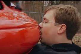 TLC star in relationship with his car gives update as he moves