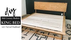 The sleek silhouette and walnut finish create a modern, minimal the inner edges of the headboard, footboard and side rails, for instance, are rounded over rather than squared off. Diy Mid Century Modern King Bed The Awesome Orange