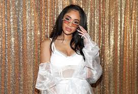 Saweetie was born diamonté quiava valentin harper on july 2, 1994 in santa clara, california and raised in sacramento, california to trinidad valentin, a former video vixen & johnny kenton harper. Ak Bjeusnnpx M