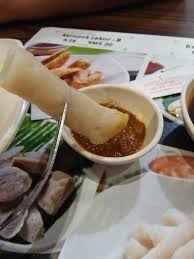 Resepi sos pencicah keropok lekor segenggam cili kering segenggam kismis gula melaka cuka garam gula #sospencicah. Keropok Lekor Rebus Tak Mengecewakan Tekak Life With Love