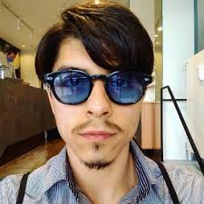 Ricardo Monroy (@notimetogofast)