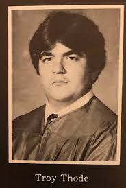 Man dressed as Santa proposed to woman dressed as Mrs. Claus