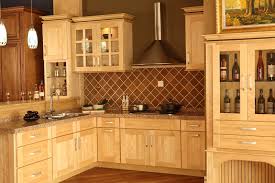 light maple kitchen cabinets choose