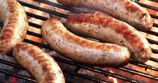 Il avait dépoussiéré le barbecue inutilisé durant l'hiver et invité une bande de copains pour l'un des premiers barbecue de la saison. Comment Cuire Les Saucisses Boucheries Et Ferme Biologiques Saint Vincent