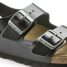 This hardness protects aquamarine gems from being scratched. Milano Real Leather Soft Footbed Amalfi Black Birkenstock