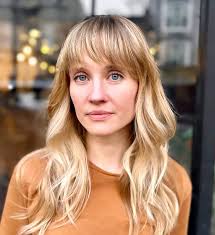 Sara Johansen's Instagram, Twitter & Facebook