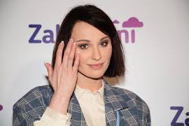 Jest absolwentką akademii teatralnej w warszawie. Goraca Maja Hirsch Bez Ubrania Nie Jest Jej Zimno Gwiazda Brzyduli W Polnagim Wydaniu 17 03 21 Express Ilustrowany