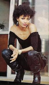 Black Actresses In Their 20s Divalocity A Glamtastic Flashback Debbie Allen Vintage Black Glamour Black Actresses Beautiful Black Women